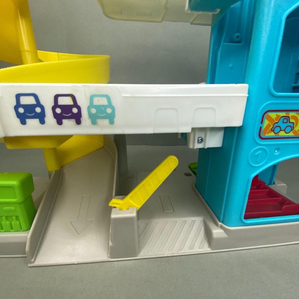 Fisher Price Little People Helpful Neighbors Garage Kids Interactive Garage Only - Picture 10 of 16